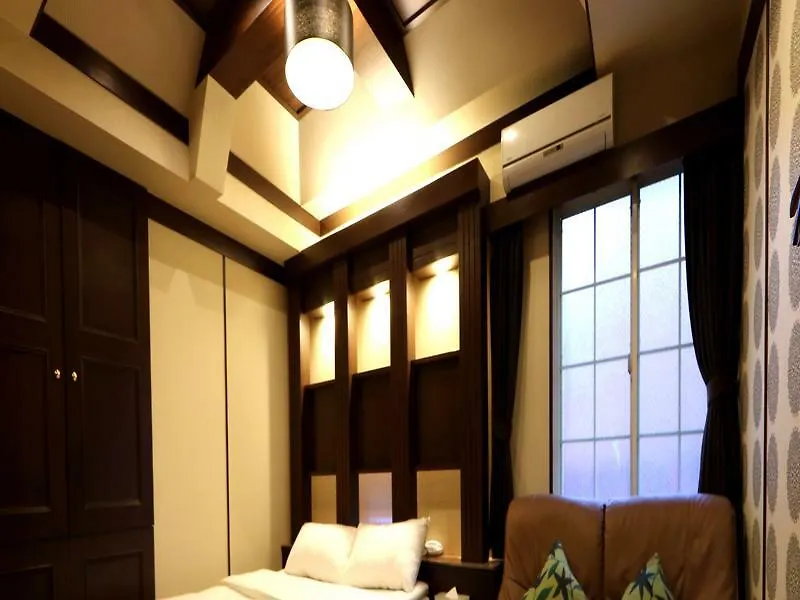 Hotel Kanade Osaka Shinsaibashi 3*,
