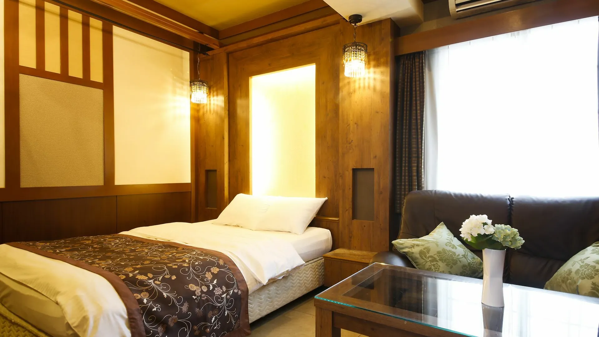 Hotel Kanade Osaka Shinsaibashi 3*,